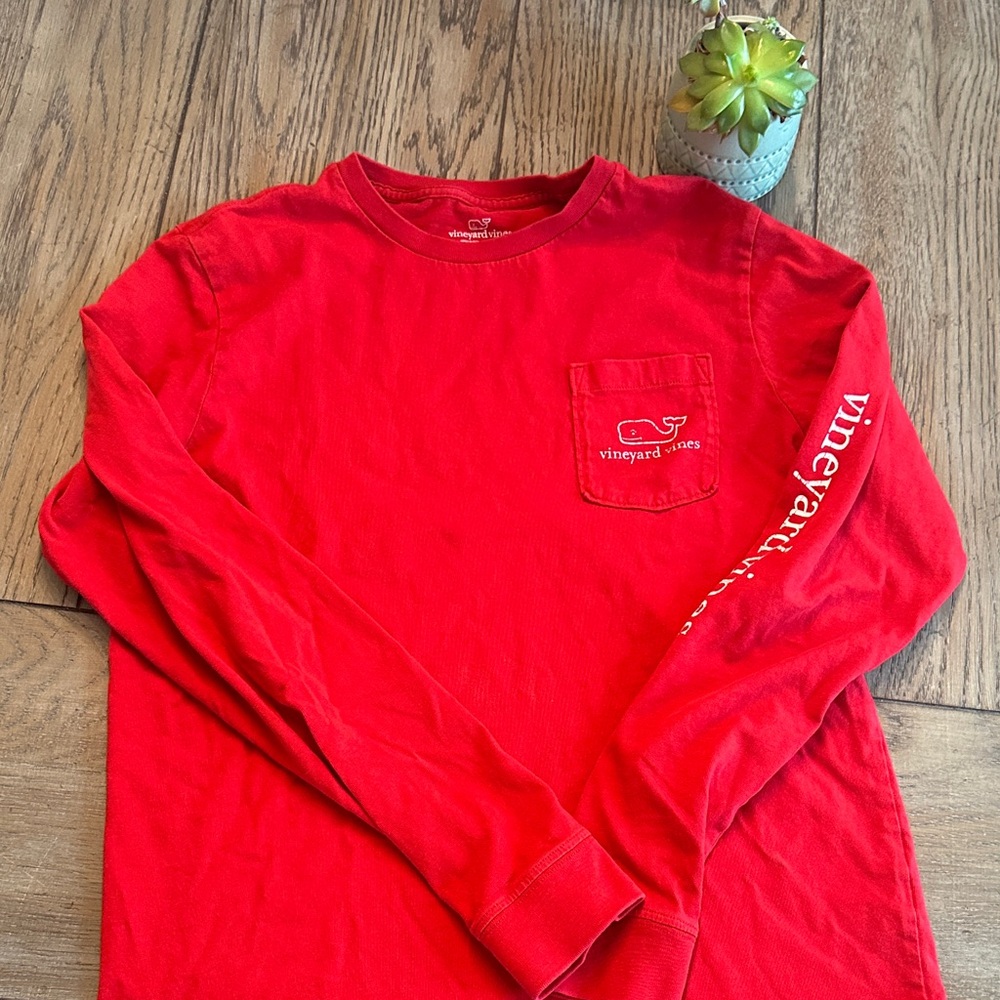 Vineyard Vines Boys Size L (16) Red Long Sleeve Whale Pocket T-Shirt